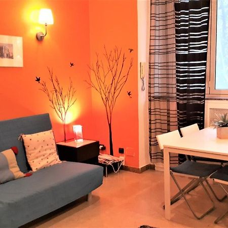 Isola Lagosta Apartment ميلان المظهر الخارجي الصورة