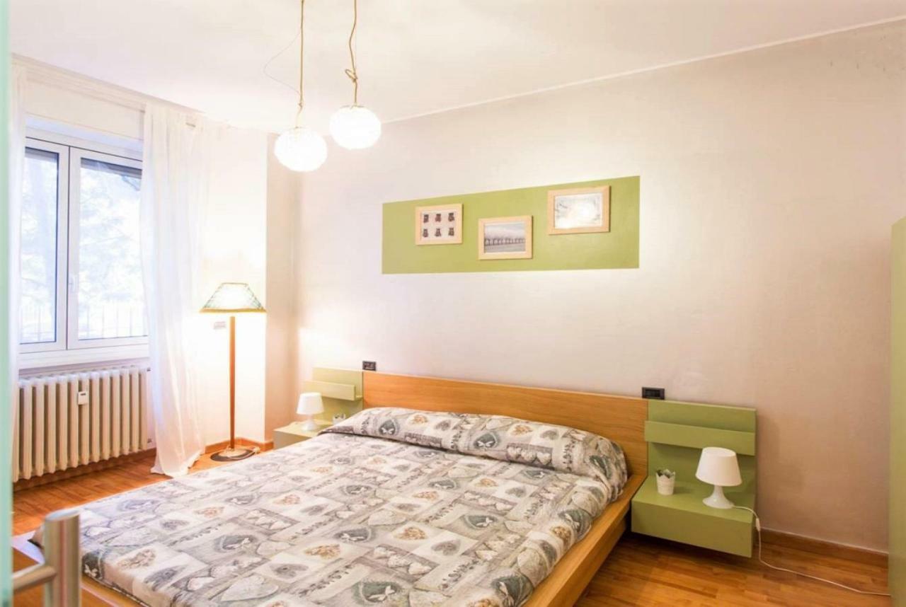 Isola Lagosta Apartment ميلان المظهر الخارجي الصورة