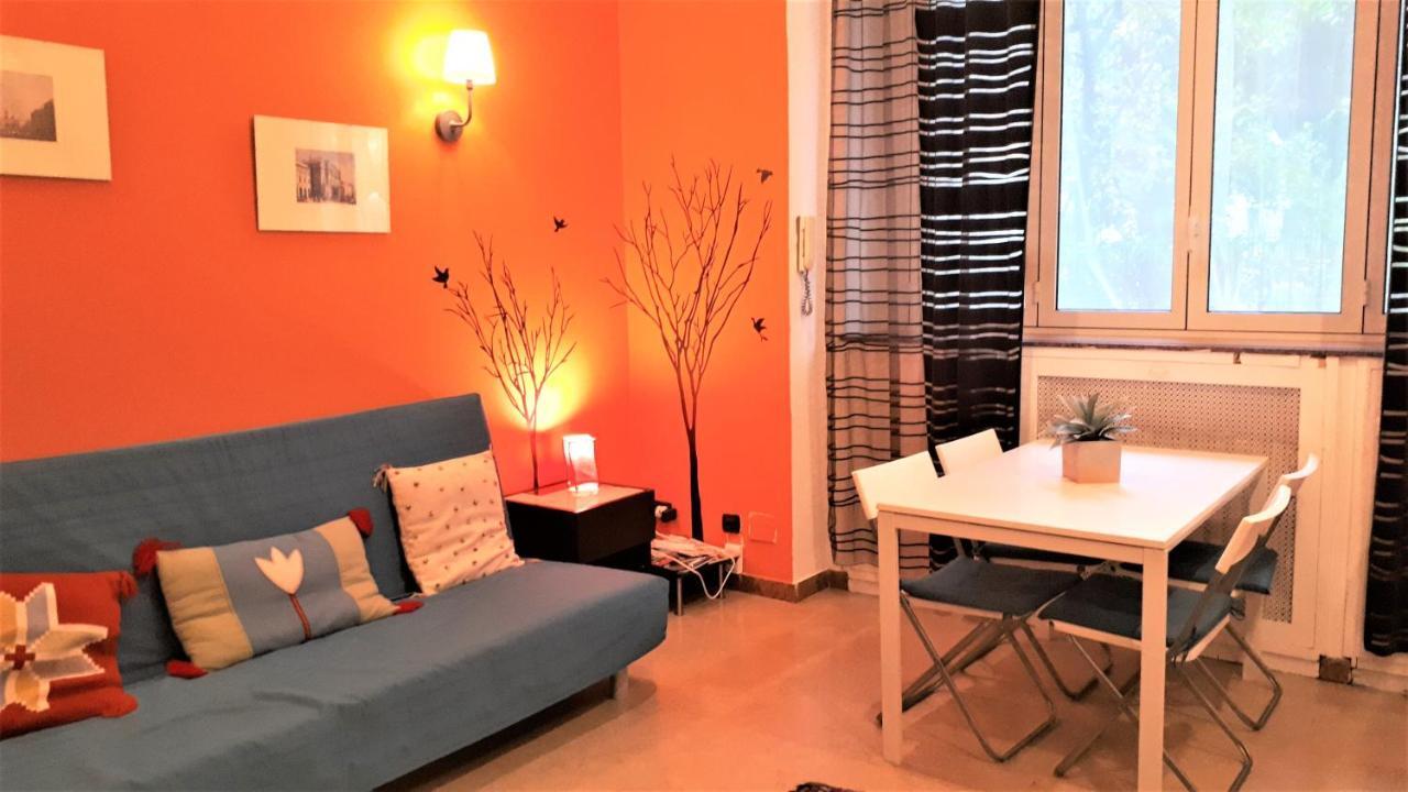 Isola Lagosta Apartment ميلان المظهر الخارجي الصورة