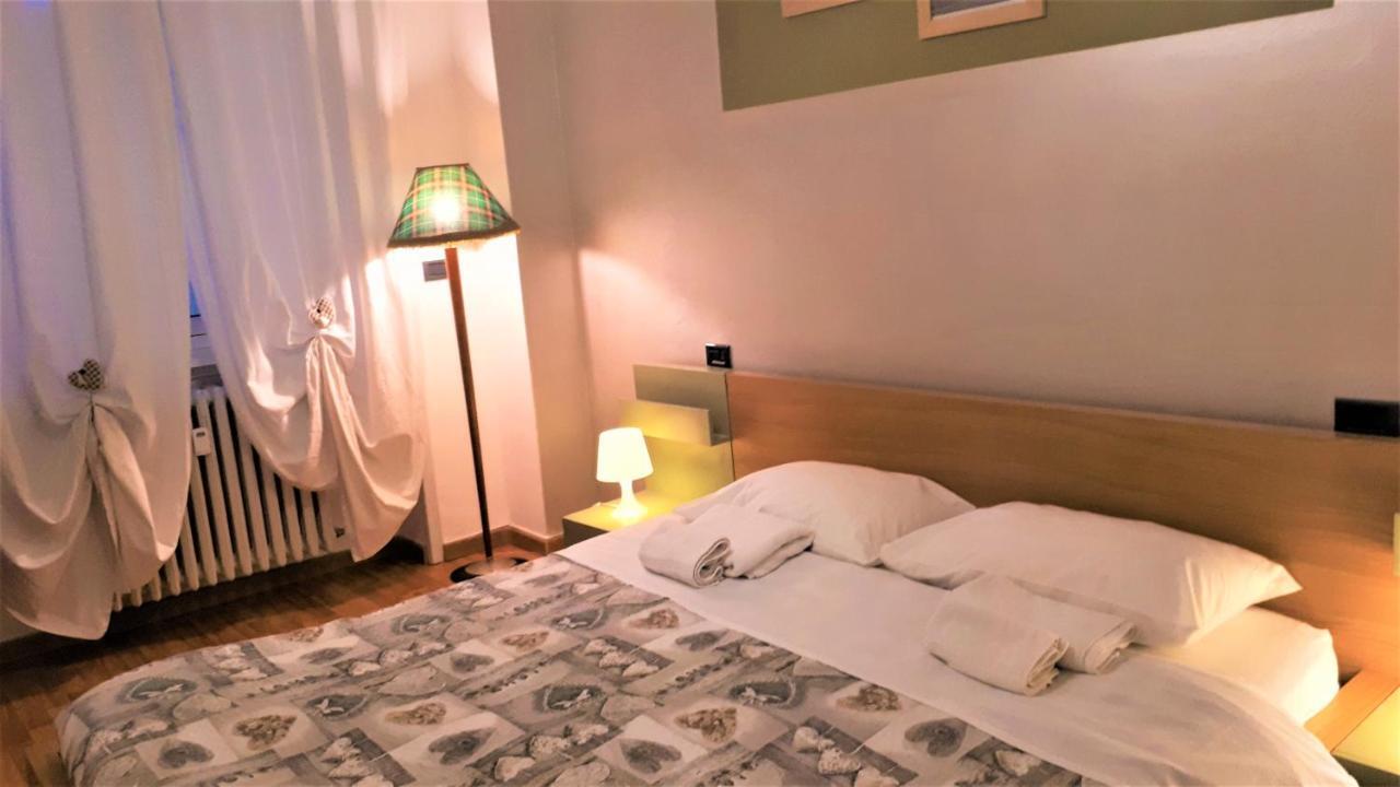 Isola Lagosta Apartment ميلان المظهر الخارجي الصورة